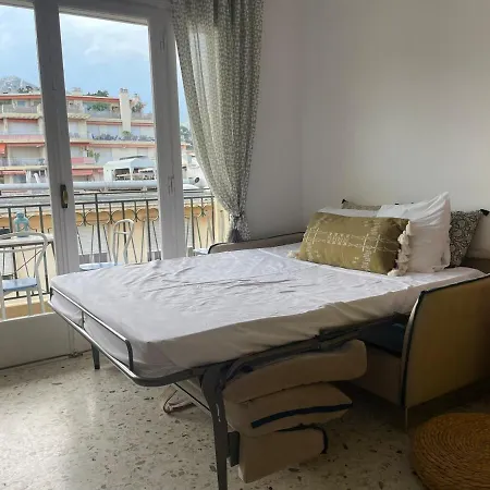 Menton, Pour 3 Personnes, Proche Gare شقة مينتون