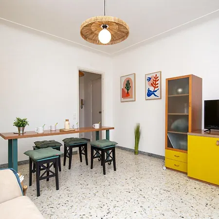 Menton, Pour 3 Personnes, Proche Gare 멍똥