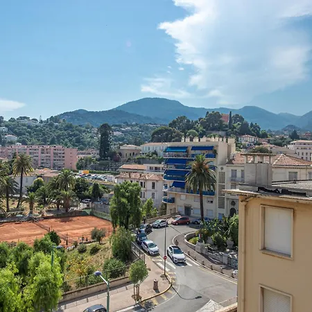 Menton, Pour 3 Personnes, Proche Gare 멍똥