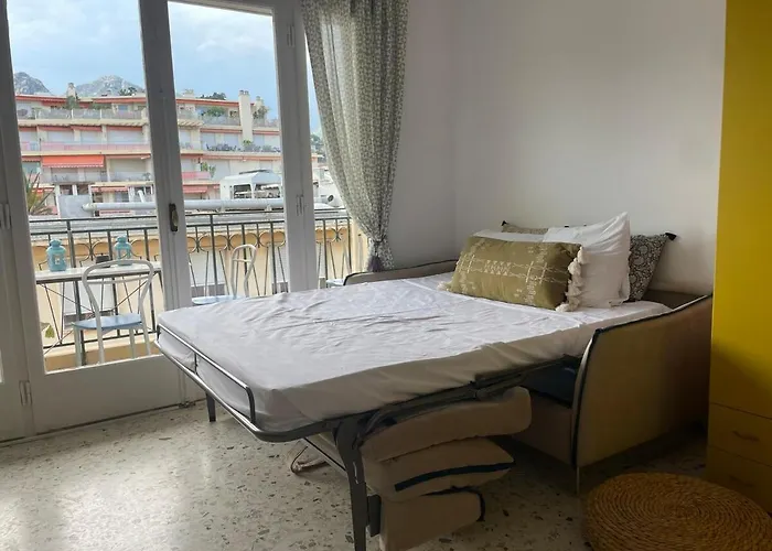 Menton, Pour 3 Personnes, Proche Gare Apartment Menton